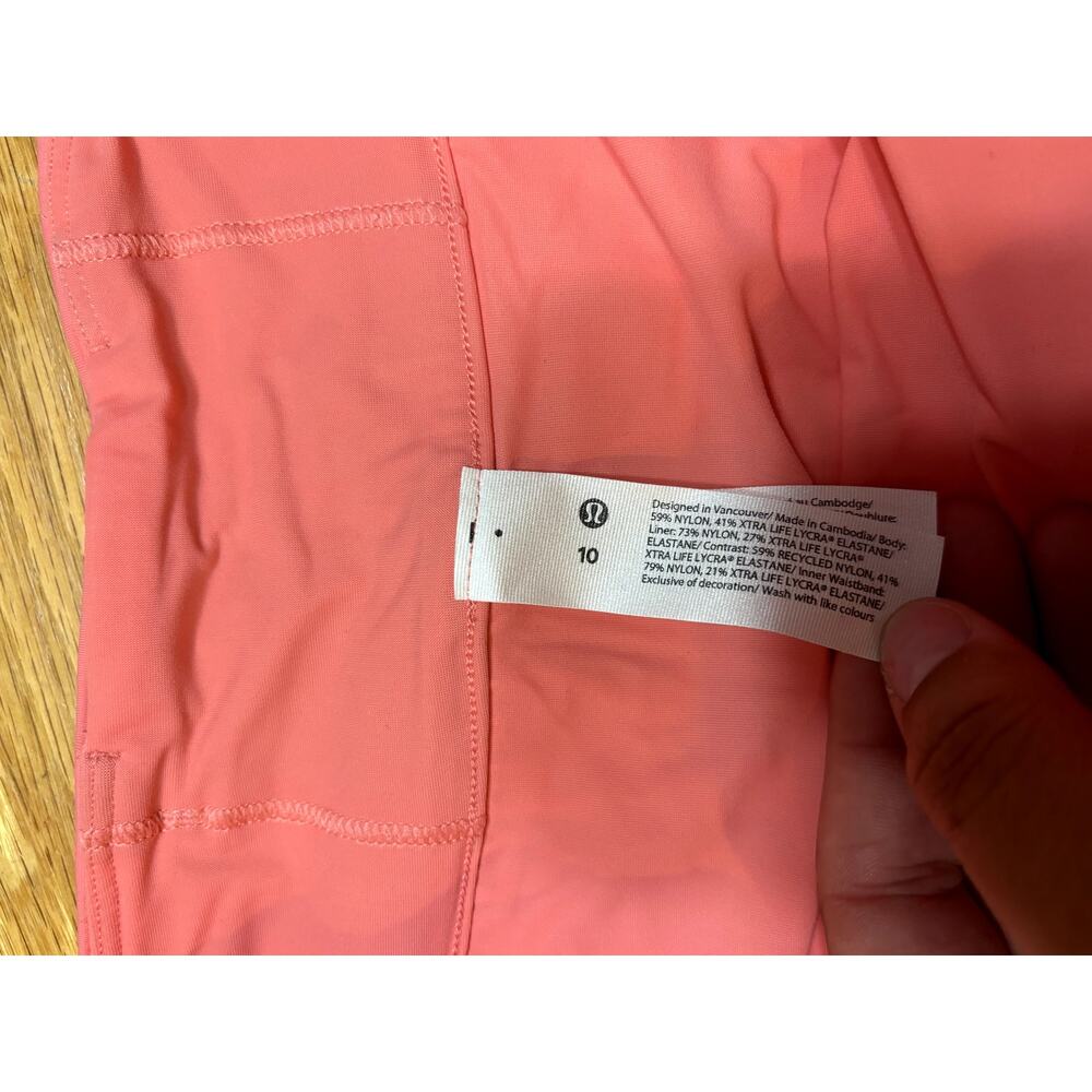 NWT Lululemon Calm Tides Run Short 2.5" Size 10 - Picture 3 of 5
